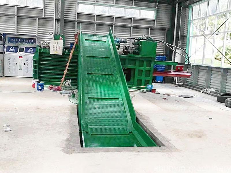 Horizontal compression hydraulic baler: Efficient horizontal compression hydraulic baler by Shunyin.