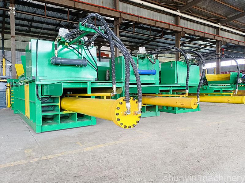 Shunyin's horizontal recycling compactor machine optimizes waste processing.