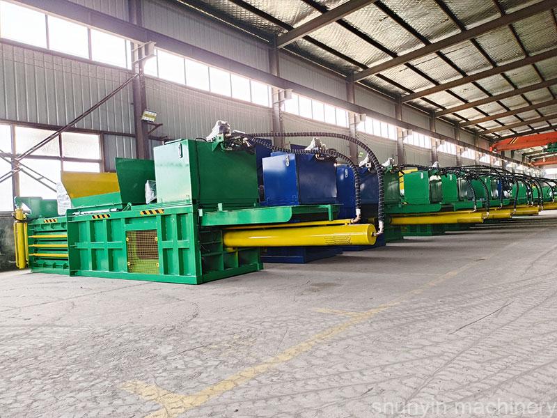 Horizontal paper baler: High-efficiency horizontal paper baler streamlining paper recycling processes.