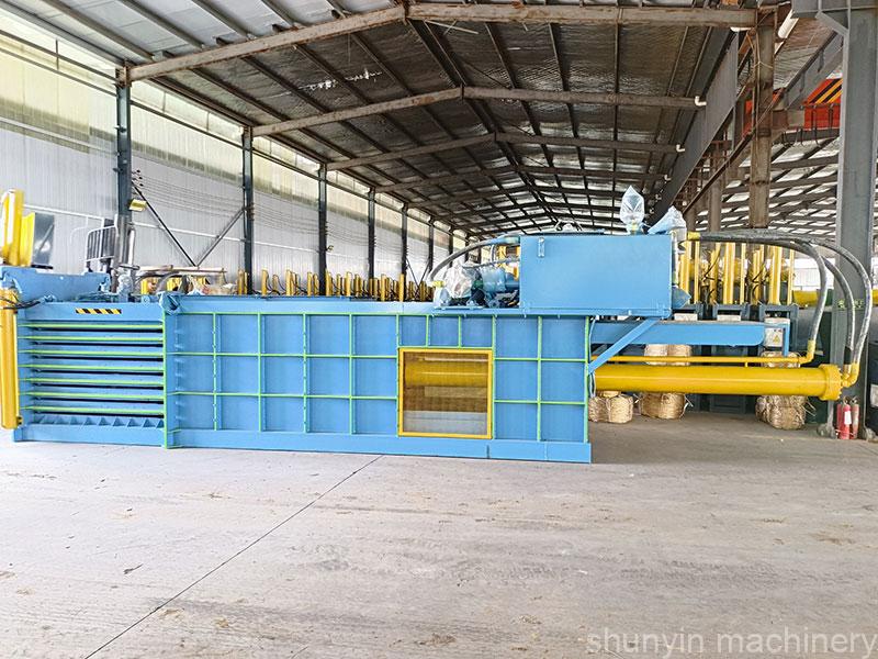 High-capacity industrial horizontal baler for recycling and waste handling