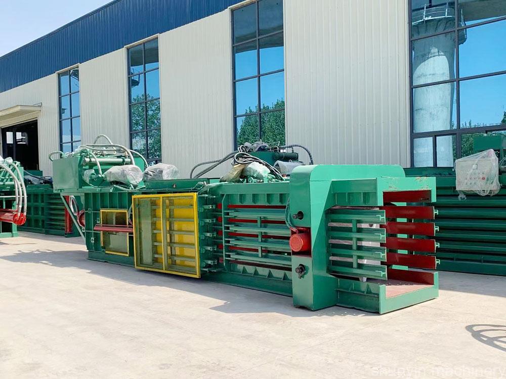 Heavy-duty industrial hydraulic baler for large-scale operations