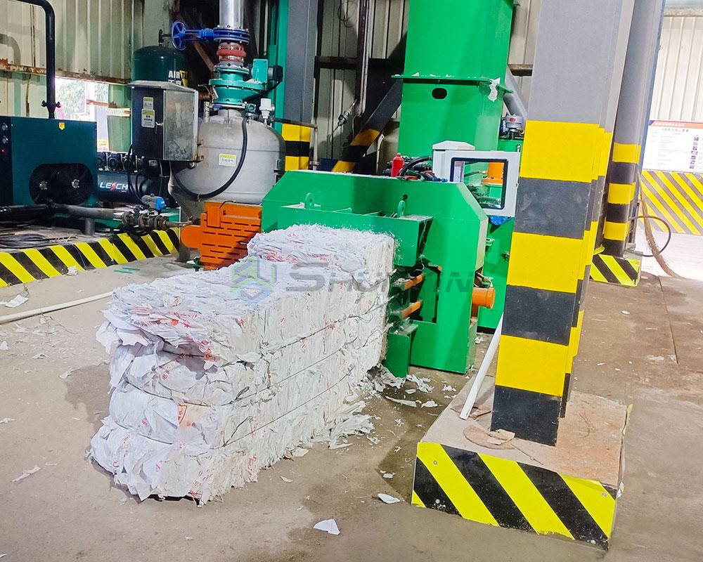 High-capacity horizontal baler designed for large-scale operations.