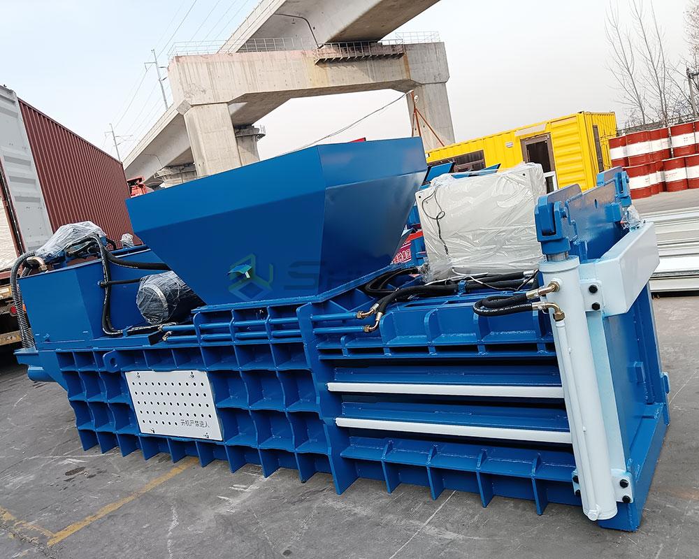 Compacting solution for efficient waste disposal with horizontal baling machines.