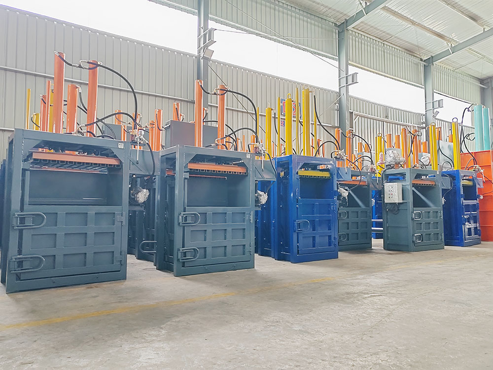 3D cutaway view industrial baler showing hydraulic systems components