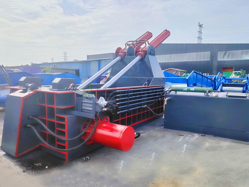 Heavy-Duty Industrial Baler